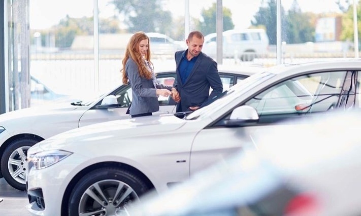 Onderhandelen over de prijs van je auto